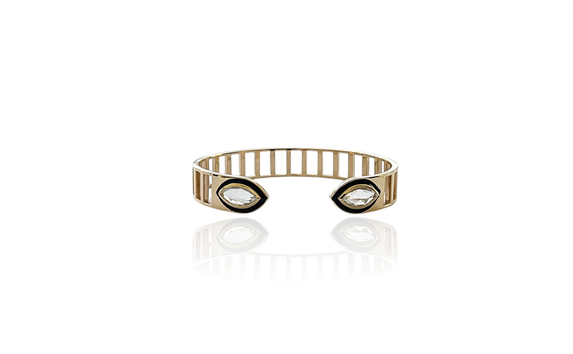 trilobite eye open 14k gold bangle 